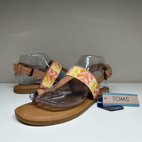 NWOB | TOMS | Bree Chevron Inspired Thong Sandals | Warm Beige | Size 7 - Picture 12 of 16